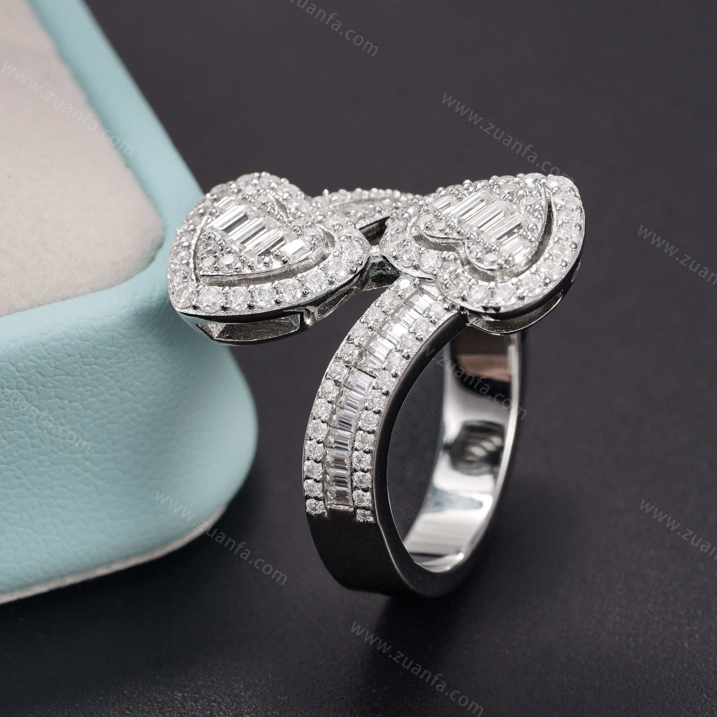 Iced Out Fashion Hip Hop High Quality Heart Moissanite Ring