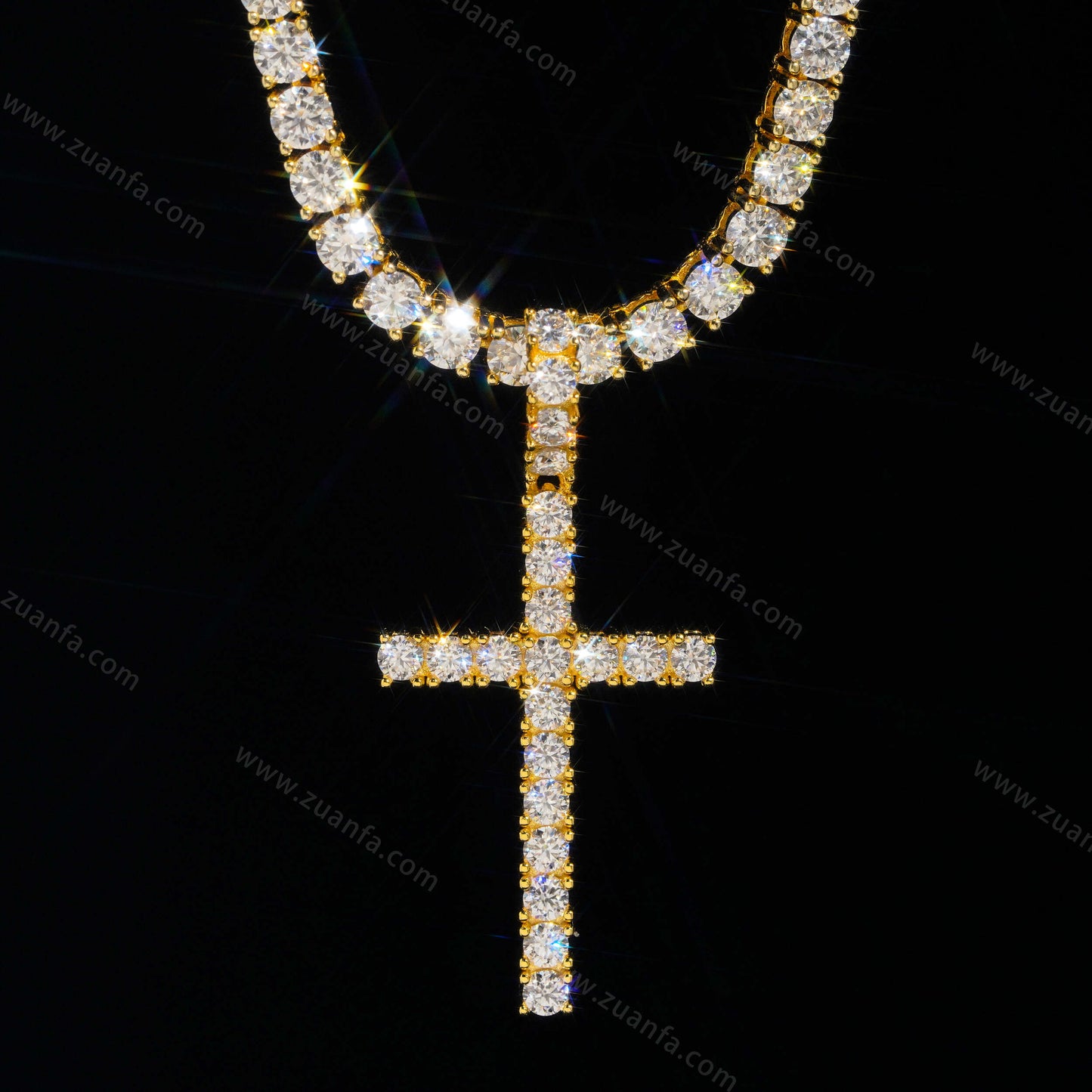 Hip Hop 3.0MM Moissanite Cross Pendant 18k Gold