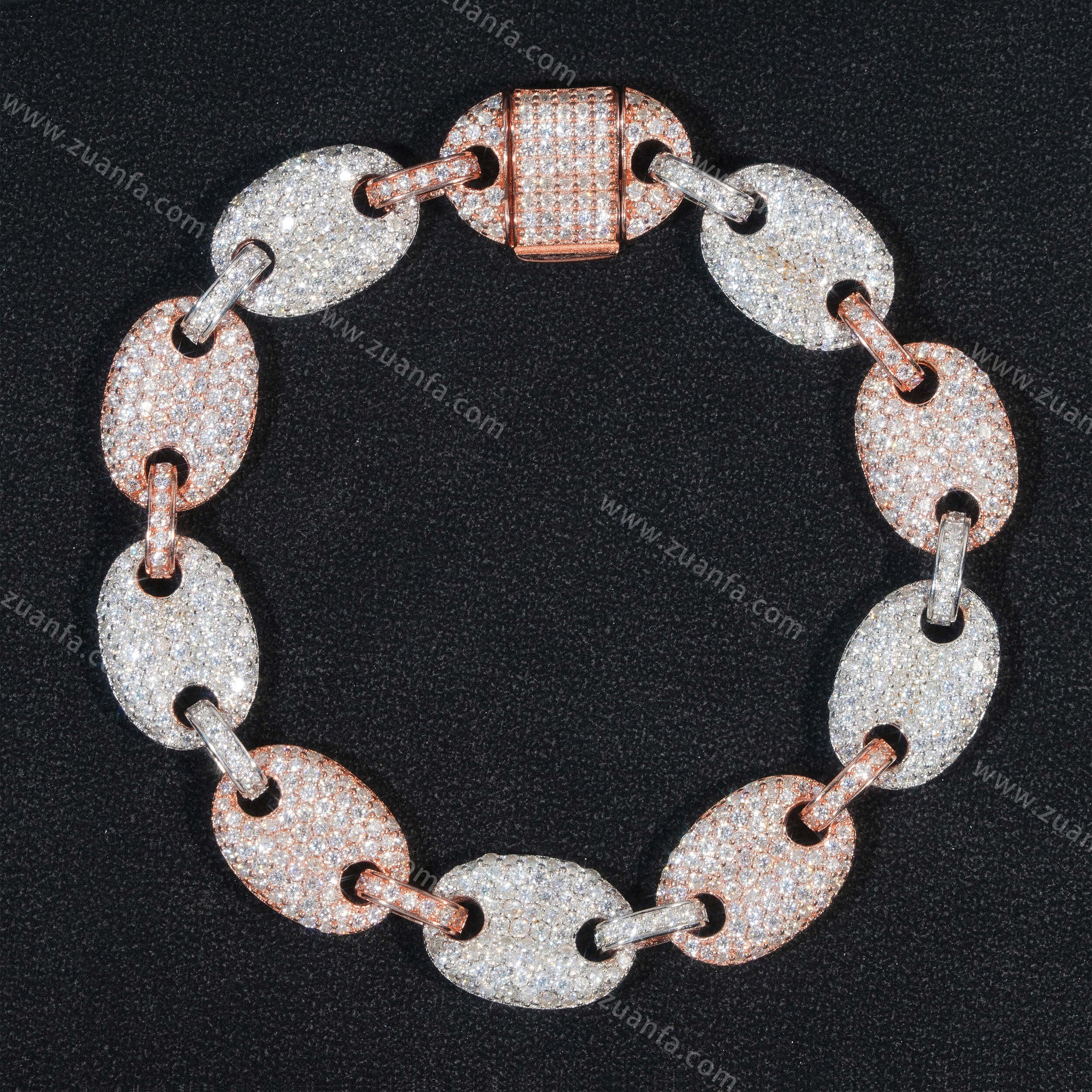 Bracelet_78ad513f-4c4c-487f-