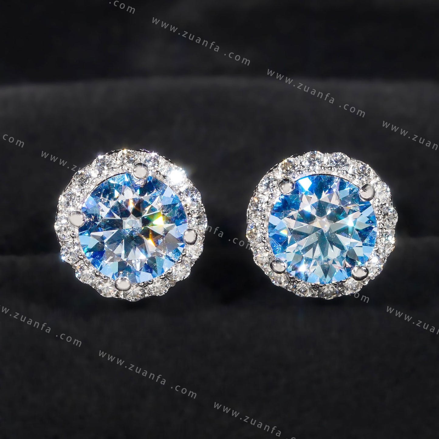 Various Color Moissanite Stud Earring 18K Gold
