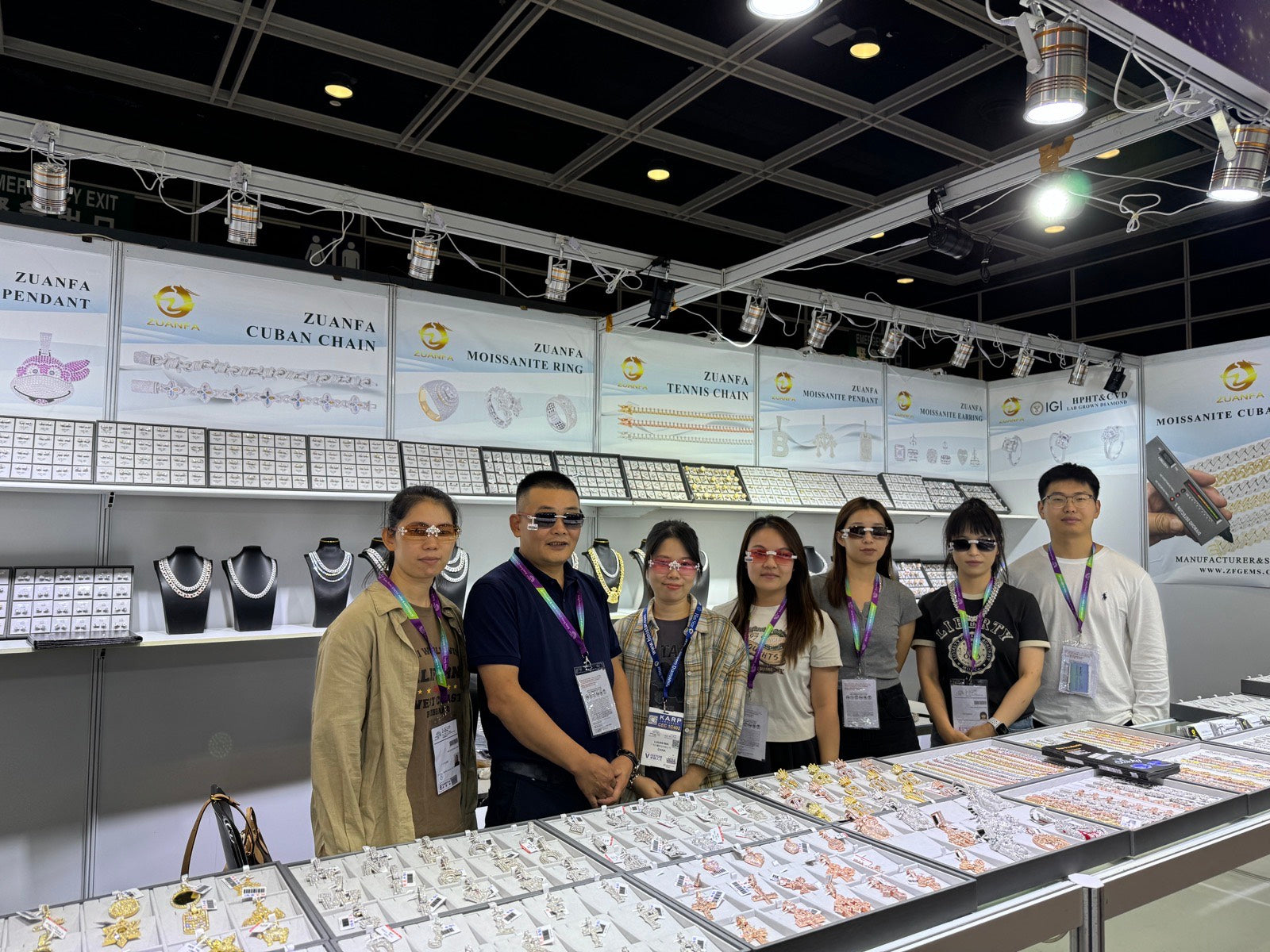 Zuanfa display at an international jewelry exhibition